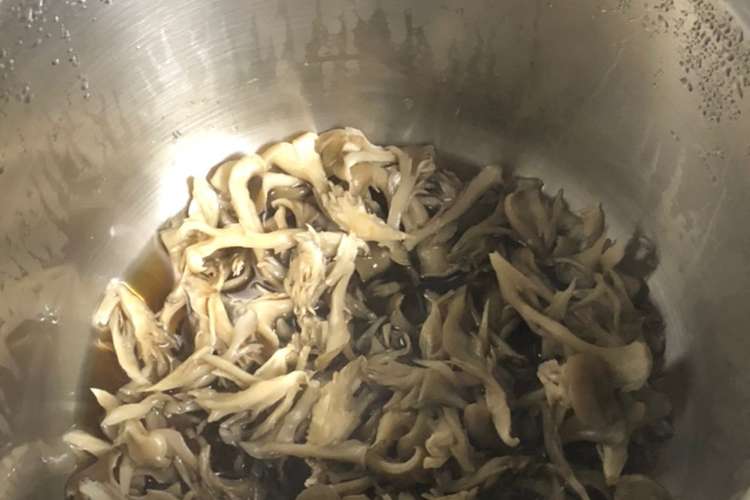 体に嬉しい 煮出し舞茸 レシピ 作り方 By なーすく クックパッド 簡単おいしいみんなのレシピが351万品