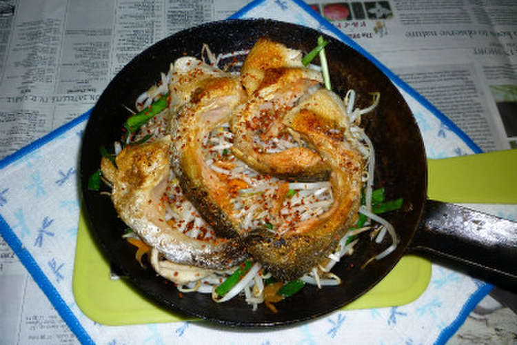 サーモンのカマ きのこ大好き野菜mix レシピ 作り方 By Aranjuez5 クックパッド 簡単おいしいみんなのレシピが361万品