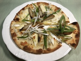 スモークさばのピザ