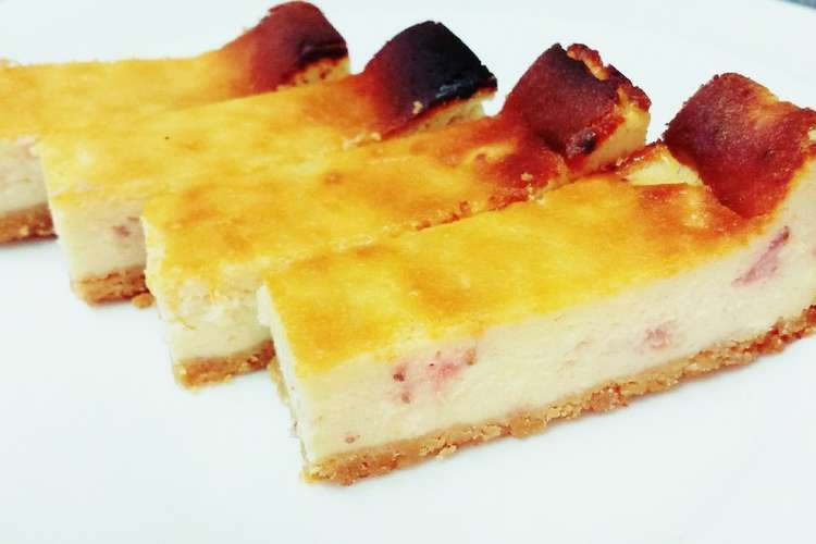 フレッシュ苺のベイクドチーズケーキ レシピ 作り方 By ぷーちゃんの台所 クックパッド 簡単おいしいみんなのレシピが350万品