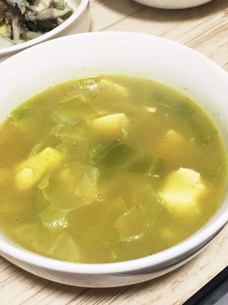 グリーンカレーのスープ の画像
