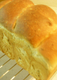 【ｽﾄﾚｰﾄ製法】ﾚｰｽﾞﾝ酵母で食パン