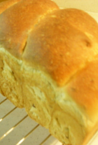 【ｽﾄﾚｰﾄ製法】ﾚｰｽﾞﾝ酵母で食パン