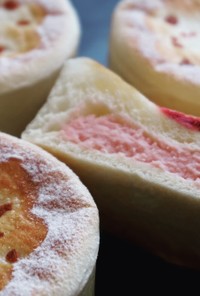 桜のレアチーズパンのフィリング