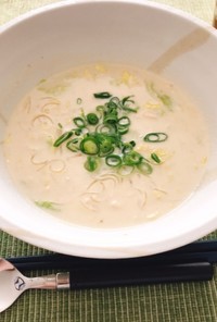 鶏ひき肉と白菜の豆乳味噌春雨スープ