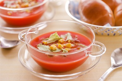 トマトジュースで簡単！冷たいスープの写真