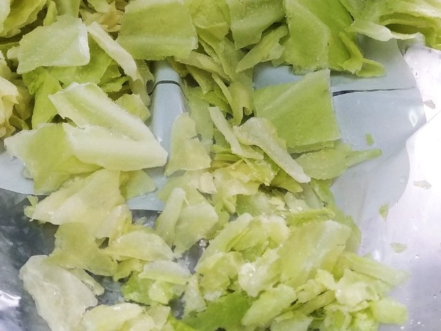 離乳食に便利キャベツフレーク冷凍保存 レシピ 作り方 By れんれんとまま クックパッド 簡単おいしいみんなのレシピが358万品