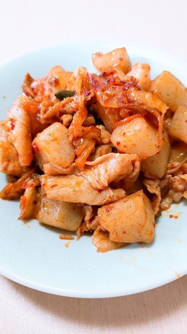 豚肉とこんにゃくのキムチ炒め
