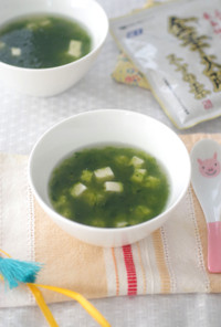 生海苔と豆腐の中華スープ