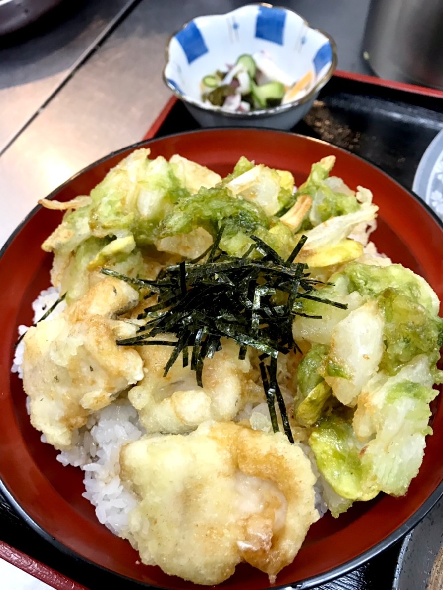 春野菜とアナゴの天ぷら丼の画像