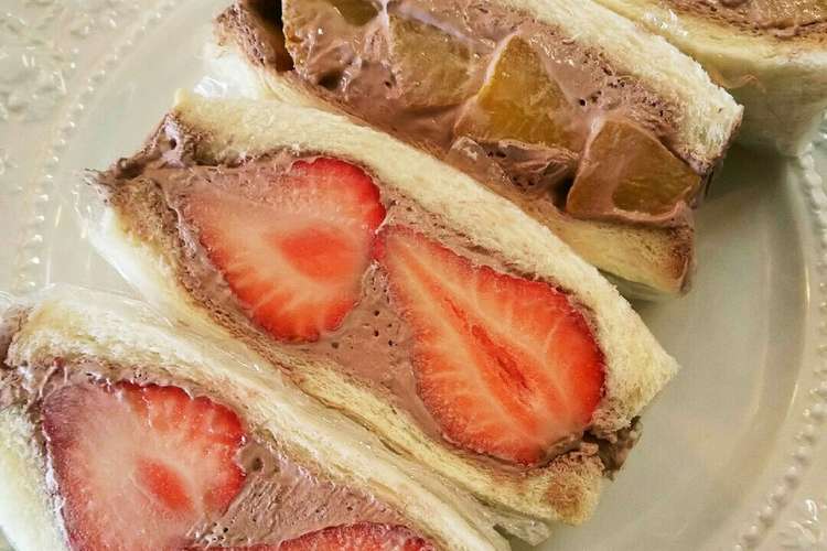 いちご 黄桃 フルーツチョコサンドイッチ レシピ 作り方 By Msgnb1 クックパッド 簡単おいしいみんなのレシピが377万品