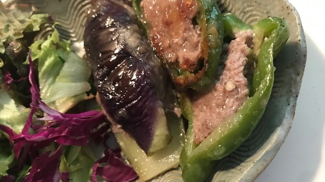ただのピーマンの肉詰め なす肉詰め レシピ 作り方 By Sun Moooon クックパッド