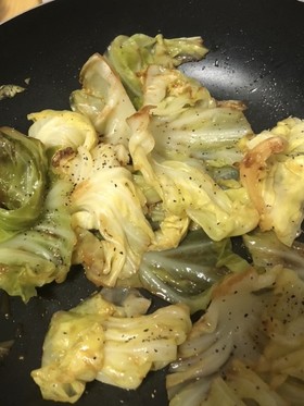 キャベツ大量消費!まるごとバター焼き