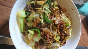 簡単! 安い! 合い挽き肉の焼肉丼風
