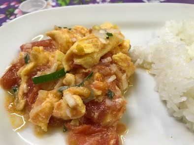 台湾料理：蕃茄炒蛋（トマトと卵の炒め物）の写真