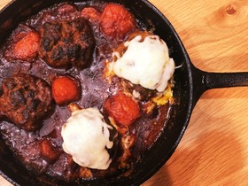 みんな大好き 煮込みハンバーグ