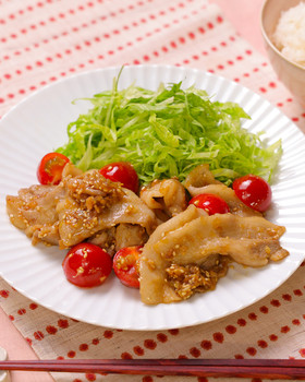 豚ばら肉のさっぱり☆梅おかか炒め