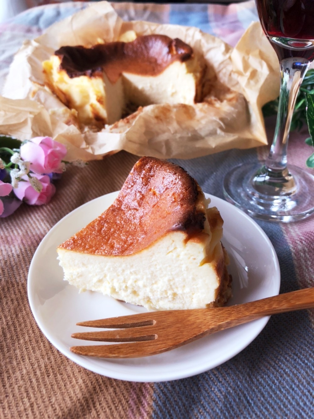 バスク風チーズケーキ バスチー レシピ 作り方 By Maron クックパッド 簡単おいしいみんなのレシピが374万品