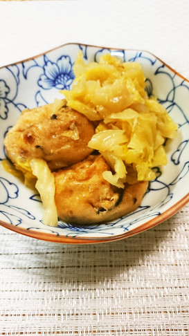 キャベツとがんもどきの炊いたん