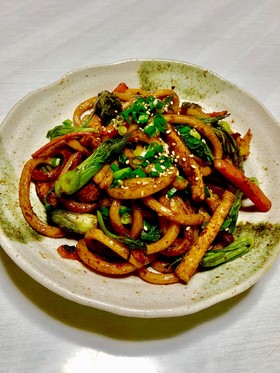 タラの芽・こしあぶらの甘辛味噌味焼うどん