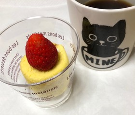 ロールちゃんで簡単♫苺のショートケーキ