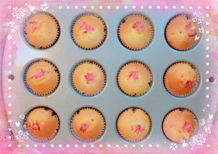 桜のマーブルカップケーキの画像