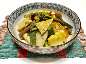 竹の子・わらび・ごぼう天のきんぴら