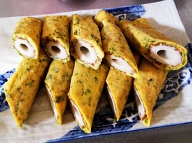 お弁当にも!卵で簡単ちくわの磯辺焼き