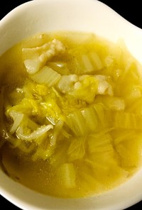 白菜ともやしの中華スープ