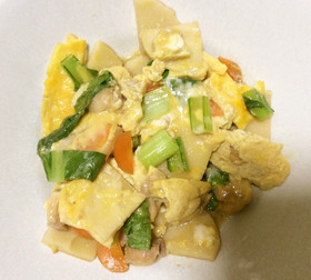 鶏肉と筍の卵とじ(お丼でもどうぞ)