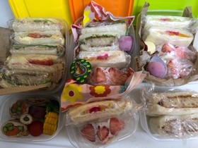 小学生遠足弁当はいちごサンド