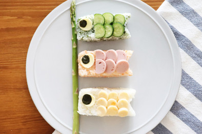 牛乳パックで作ろう！こいのぼり寿司の写真
