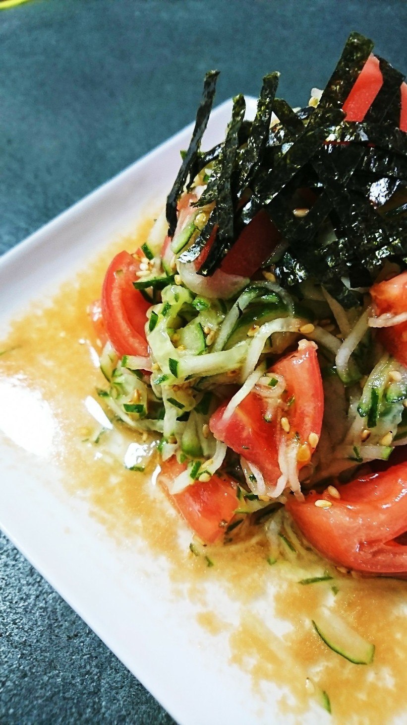 簡単 トマトときゅうりの中華風サラダの画像