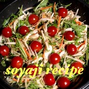水菜と新玉ねぎのサラダ キャンプ飯の写真