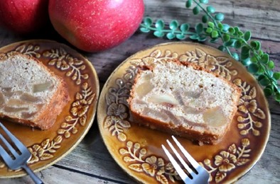 簡単♪リンゴとシナモンのパウンドケーキの写真