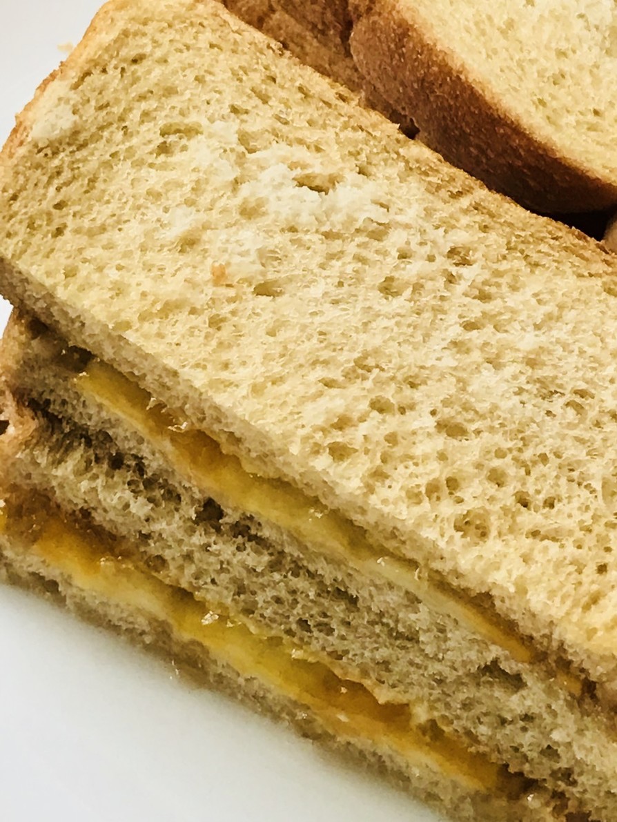 マーマレードジャム＆チーズトーストサンドの画像