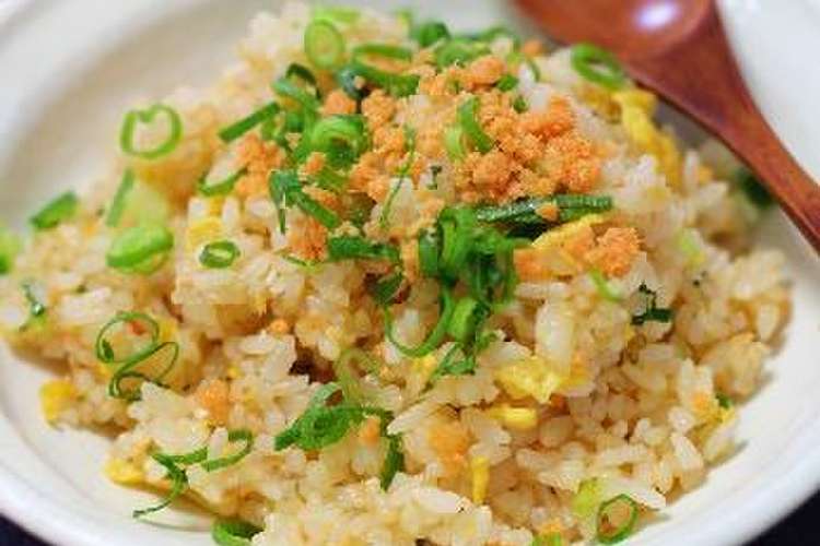 定番 鮭と卵のチャーハン レシピ 作り方 By 満月1500 クックパッド 簡単おいしいみんなのレシピが352万品