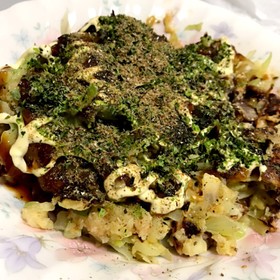 ニンニク香る、ステーキ風牛玉お好み焼!!
