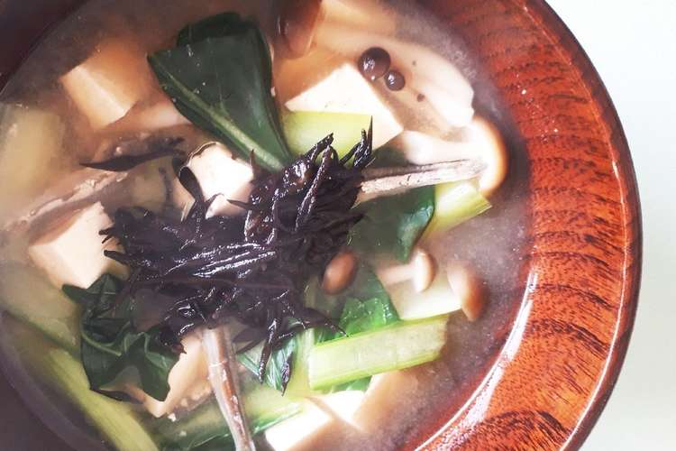 鉄分補給 煮干しの味噌汁 レシピ 作り方 By 気まぐれ 雨おんな クックパッド 簡単おいしいみんなのレシピが355万品