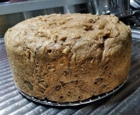 オリーブオイル使用ふすまパン無水鍋で