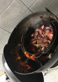 アウトドア　鶏肉の赤ワイン煮込み