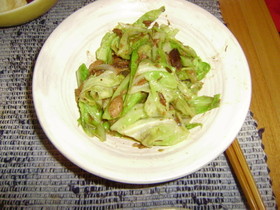鯖の味噌煮缶で簡単炒めもの