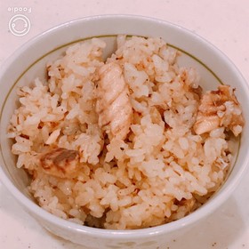 圧力鍋で、鯖の水煮缶の炊き込みご飯
