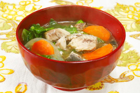 鯖缶の味噌汁