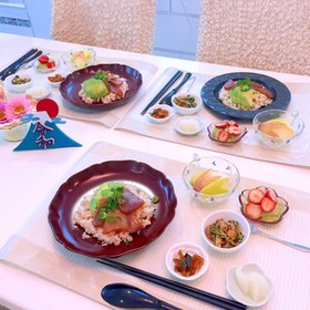 5月2日 献立 まぐろアボカド丼