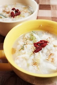 簡単レシピ☆もち麦入りサムゲタン風スープ