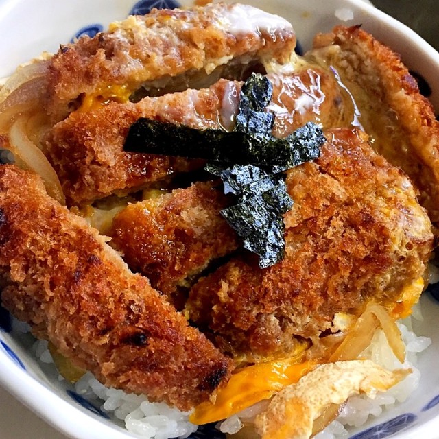 基本のメンチカツ丼 安っ レシピ 作り方 By ザビたん クックパッド 簡単おいしいみんなのレシピが354万品