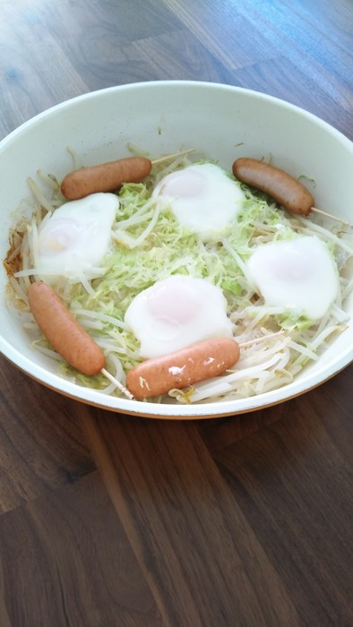 朝食に☆卵キャベツ蒸しの写真