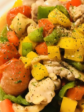鶏肉のパプリカ&ピーマン3色塩胡椒炒め