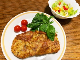 ドーンと1枚!簡単節約鳥むねピカタ!